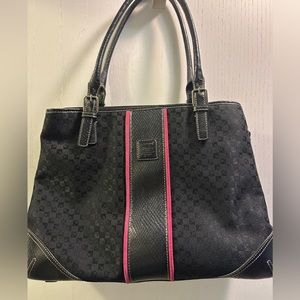 Liz Claiborne Laptop bag. Black faux leather with pink interior.
